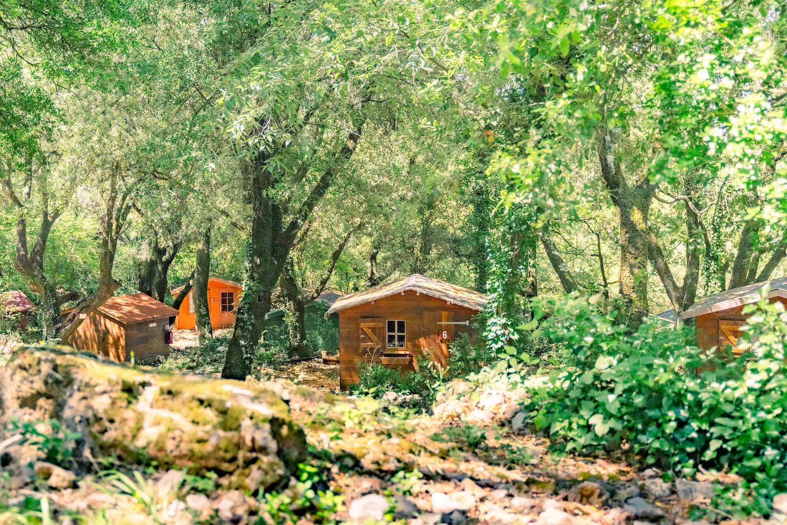 Cabanon chalet bois exterieur Le Hameau de lEtoile