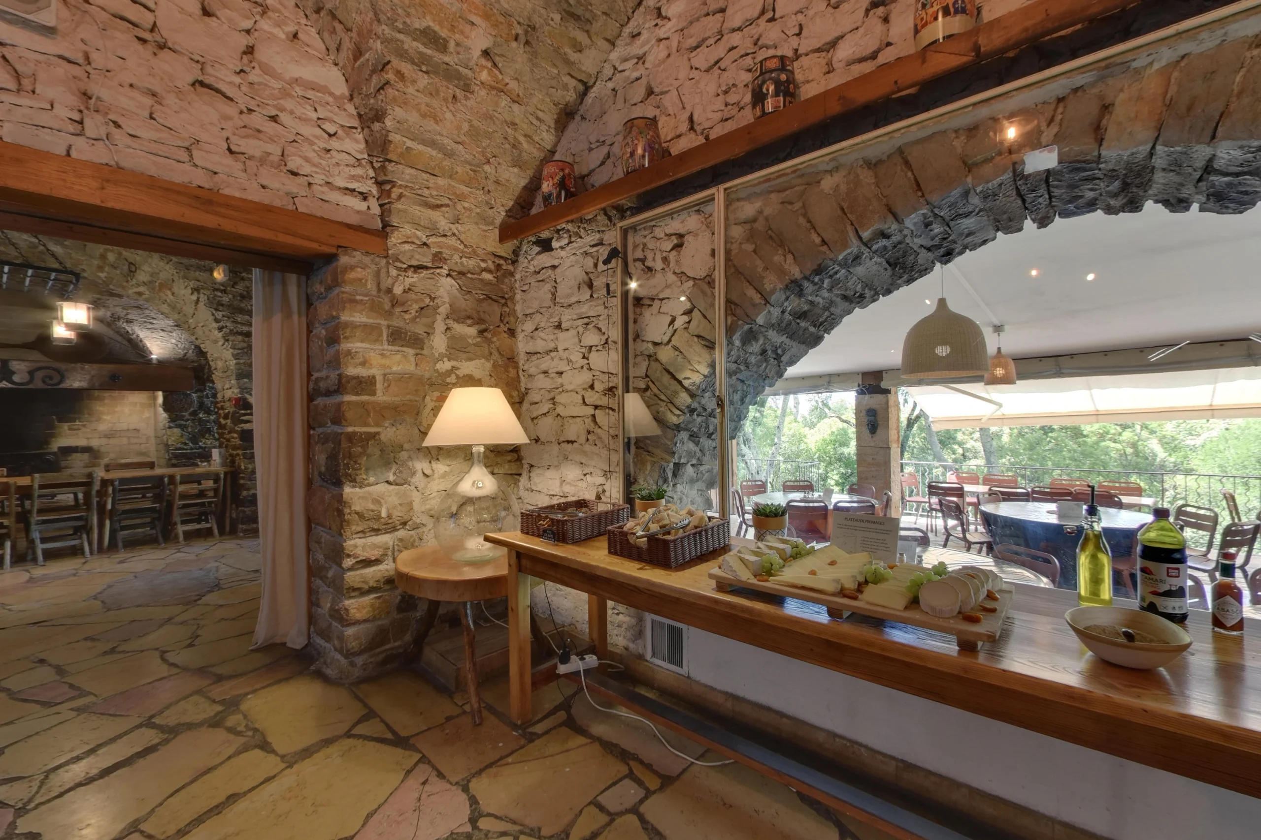 svg%3E Buffet Hameau De L'Étoile