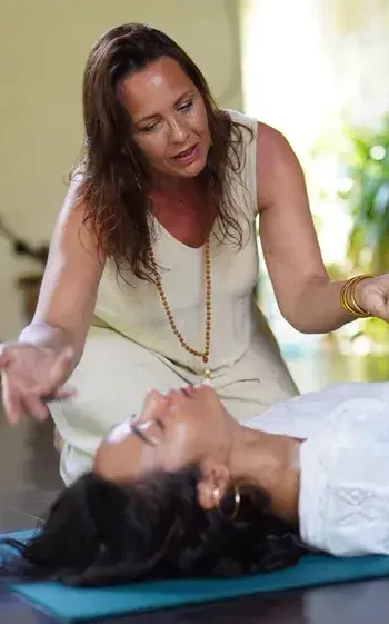 SANDRINE MANIEZ LA DIVINE ALCHIMIE KUNDALINI TANTRA STAGE - Hameau de l'étoile